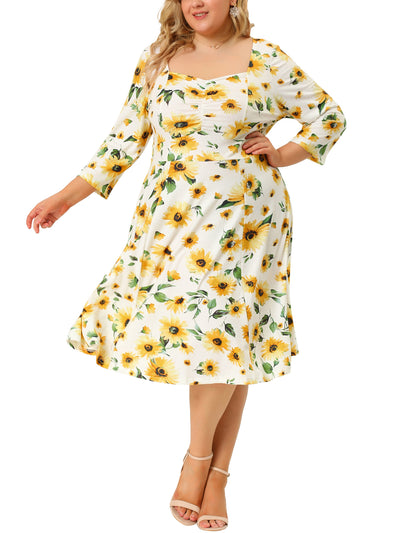 Heart Neck 3/4 Sleeve Floral Printed Plus Size Dress